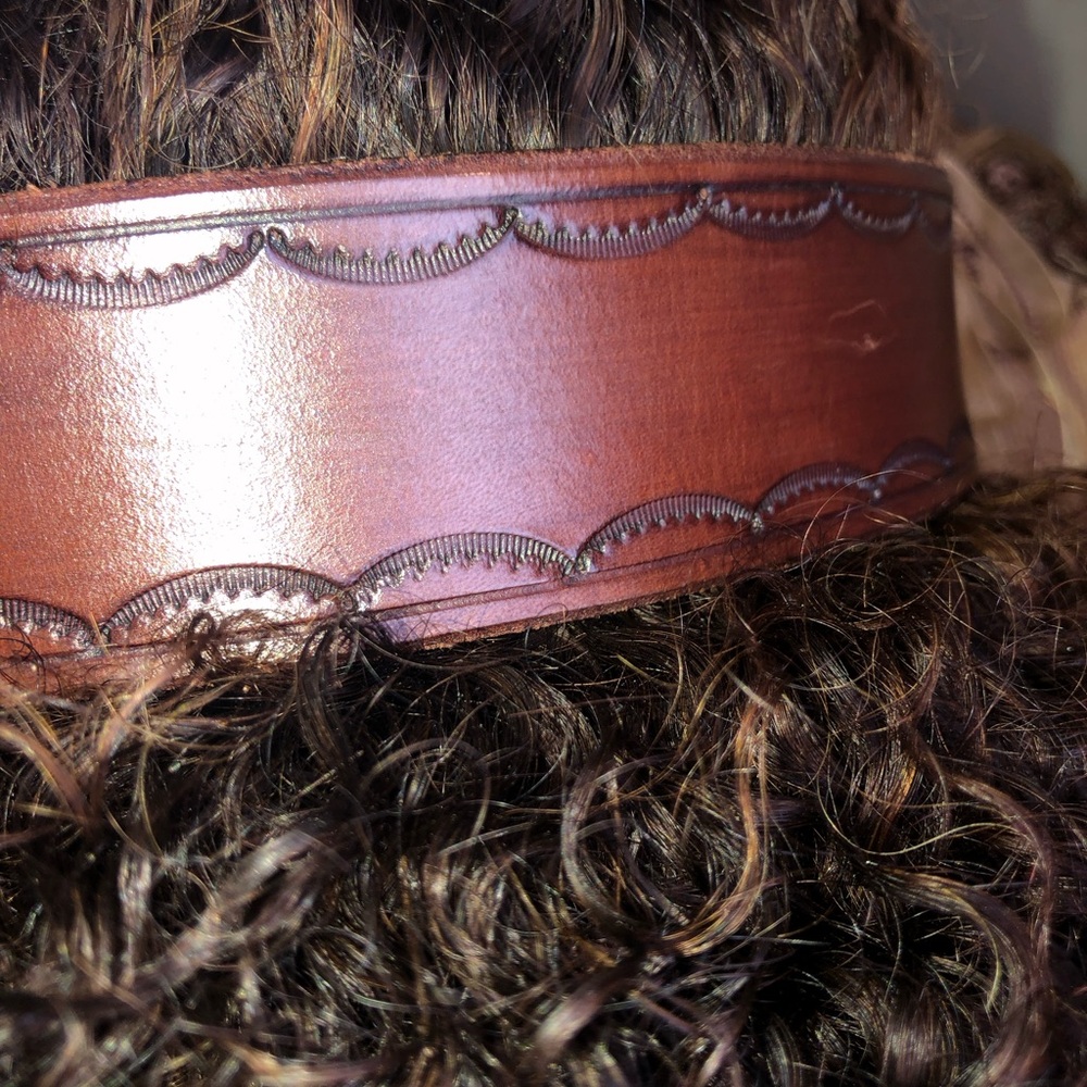 Brown - Picture 4 of 4